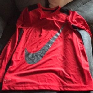 😎 Nike long sleeve dri-fit